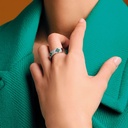 ring-emeralds-love-in-verona_cfc36b99-af6c-4853-96ef-6b018b7dba71.jpg