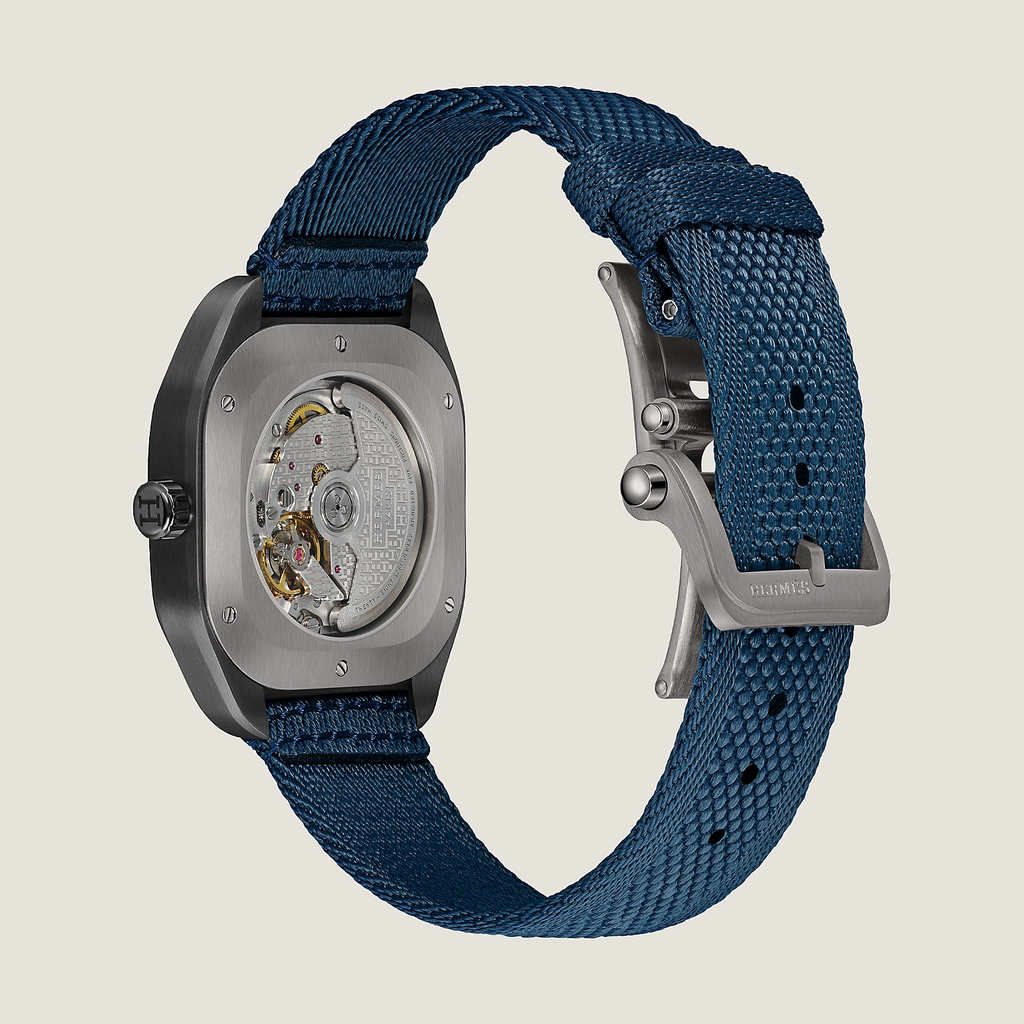 montre-hermes-h08-42mm--049432ww00-back-5-300-0-1600-1600-q99_g_e985d5a5-5d9f-4e93-887b-67b969d340f2.png