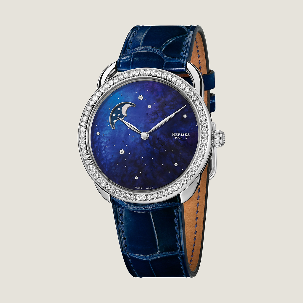 arceau-petite-lune-watch-large-model-38mm--403043ww00-front-5-300-0-1600-1600-q99_g_f9695810-45bf-41c5-b46e-69248d124588.png