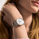 u17327211a1u1-navitimer-automatic-36-on-wrist-2_39d79775-8eb9-46d3-92fd-aea2be56a32f.png