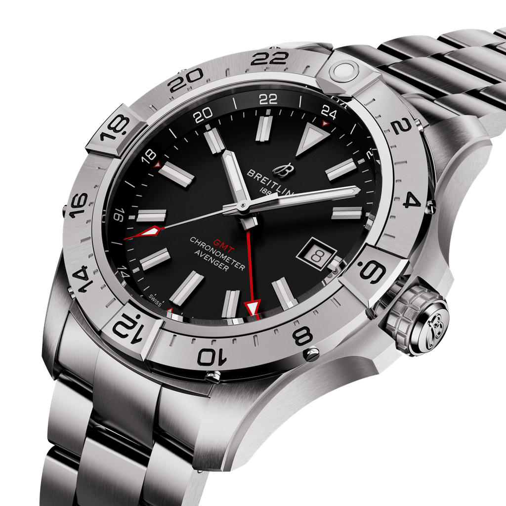 a32320101b1a1-avenger-automatic-gmt-44-three-quarter_ce0350da-2995-4d86-9a8b-c7e0b83843a1.png