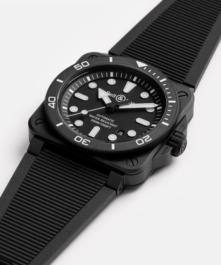 br03_diver_black-matte-produit-3_4_pers-2_79788477-c0f5-490b-8661-c6bb2c060898.jpg