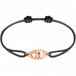 341115-bracelet-sur-cordon-menottes-dinh-van-r10_1_c8e5ff3b-89e1-433c-8e23-fa4e4c0d61a6.png