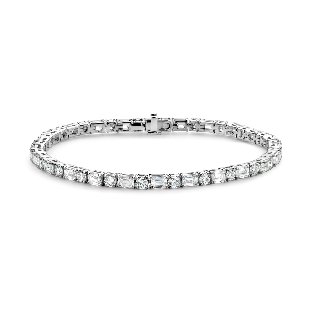Tennisbracelet with Brilliant and Emerald cut diamonds