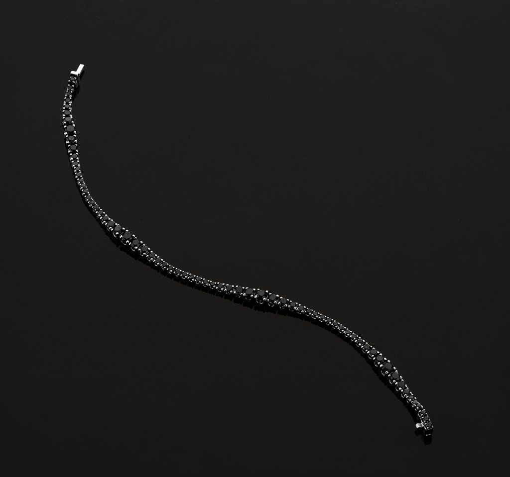 Flow Bracelet in White Gold with Black Diamonds