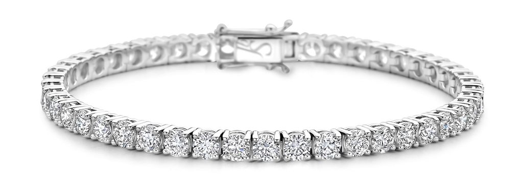 White gold tennis bracelet with diamonds