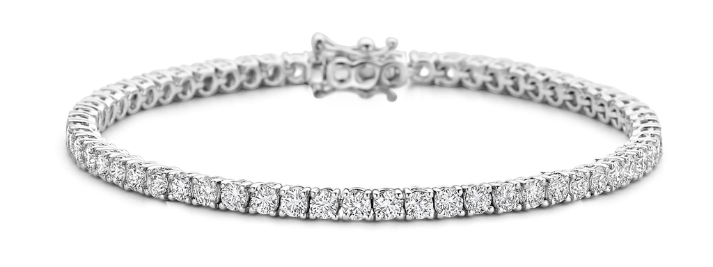 White gold tennis bracelet with diamonds
