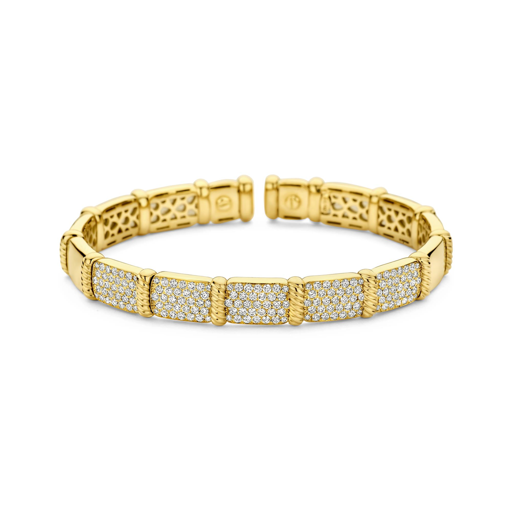Yellow gold bangle with diamonds