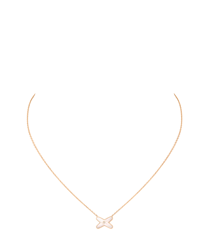 Jeux de Liens pendant in rose gold, set with mother-of-pearl and a brilliant-cut diamond.