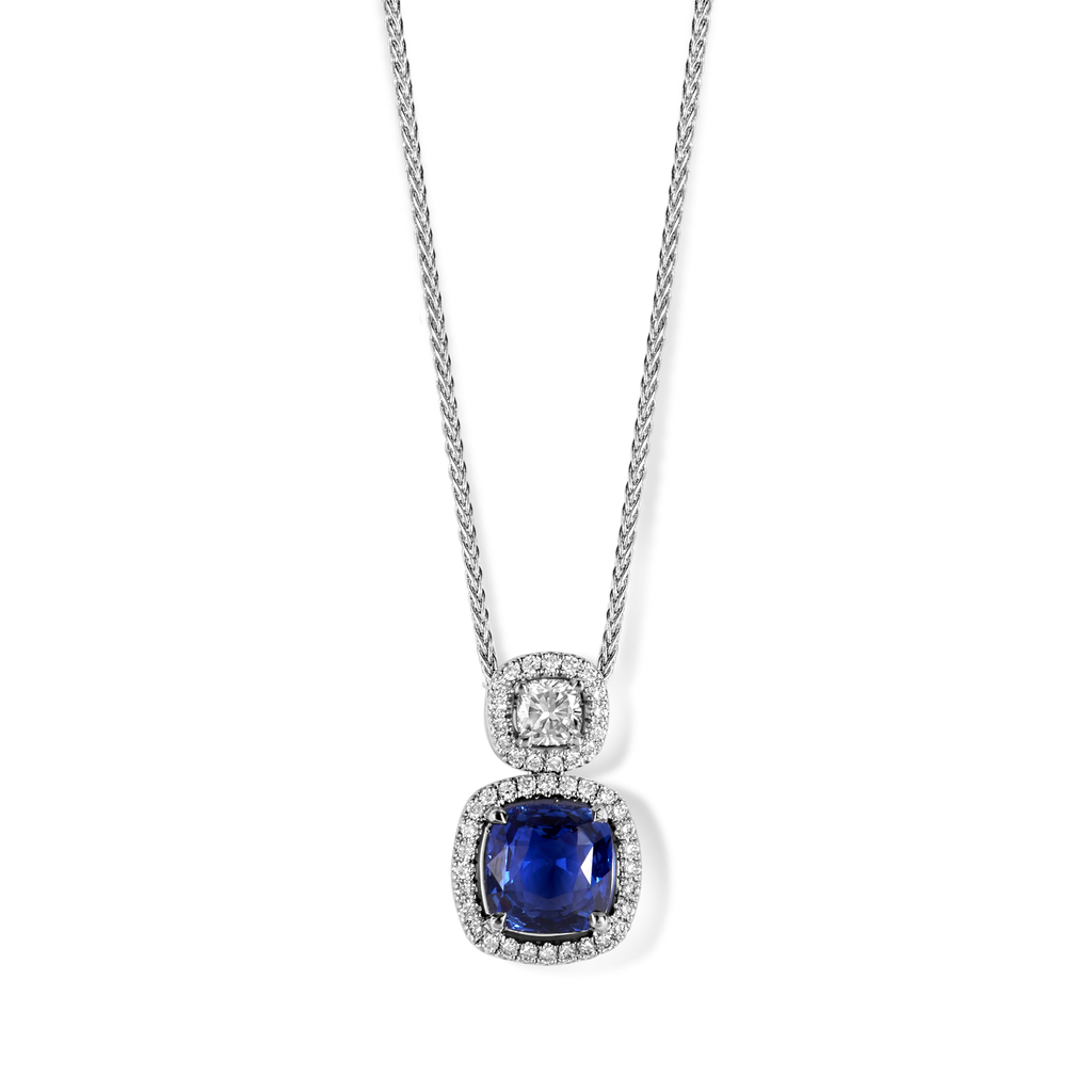 Pendant with diamonds and sapphire