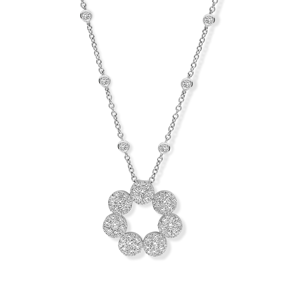 White gold pendant with diamonds