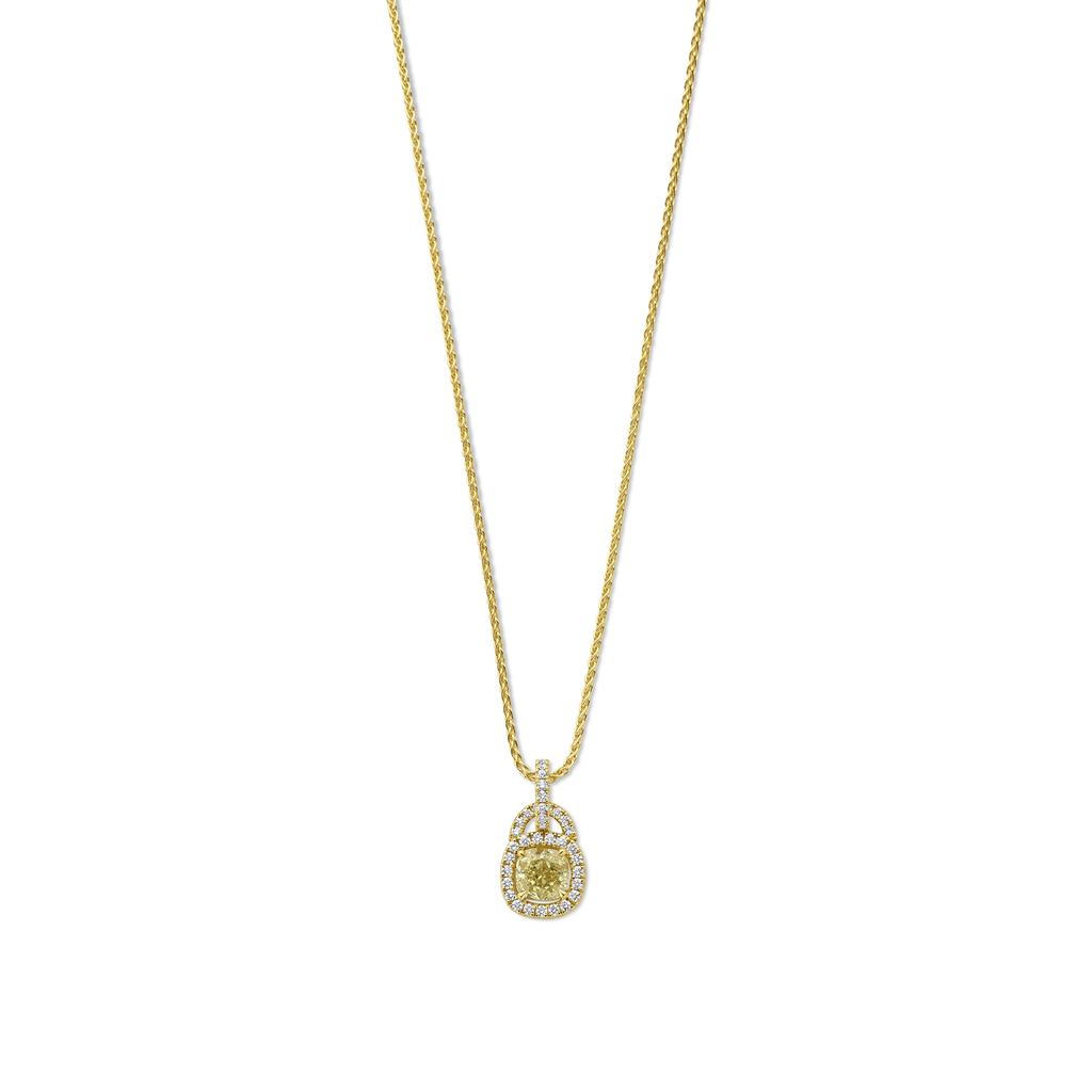 Yellow gold pendant with diamonds