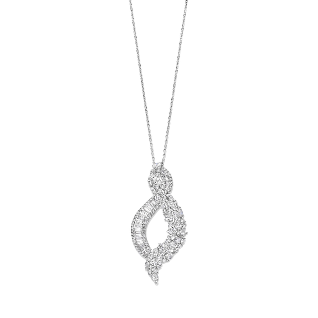 Whitegold pendant with diamonds