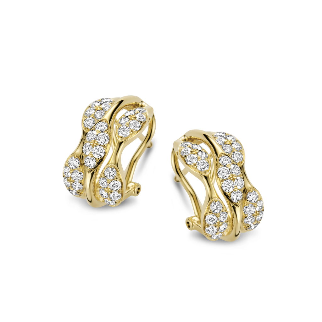Earrings with diamonds