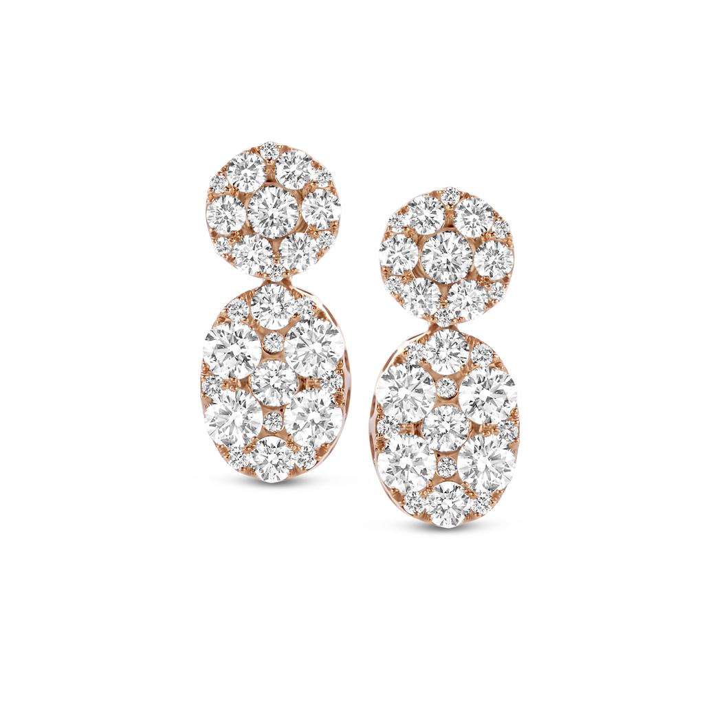Earrings with pavé diamonds