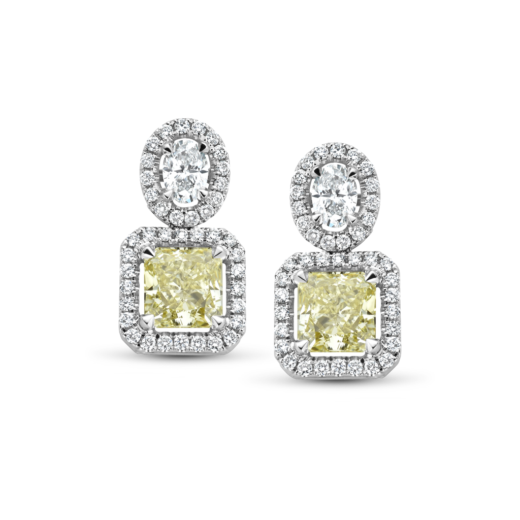 Whitegold earrings with diamonds