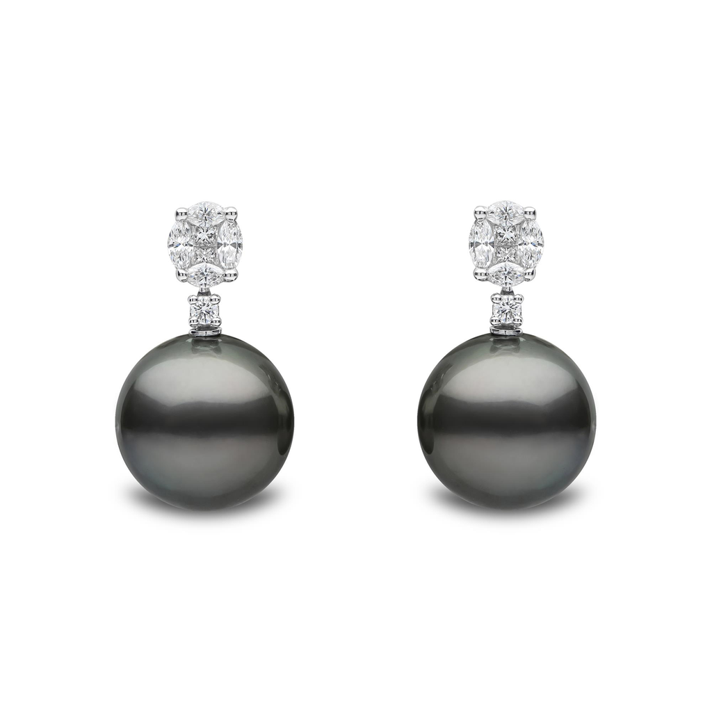 Whitegold earring with diamonds and pearls