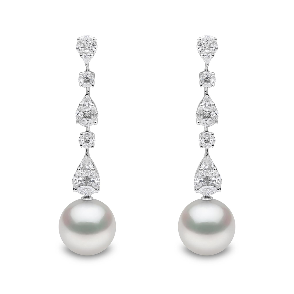 Whitegold earrings with diamonds and pearls