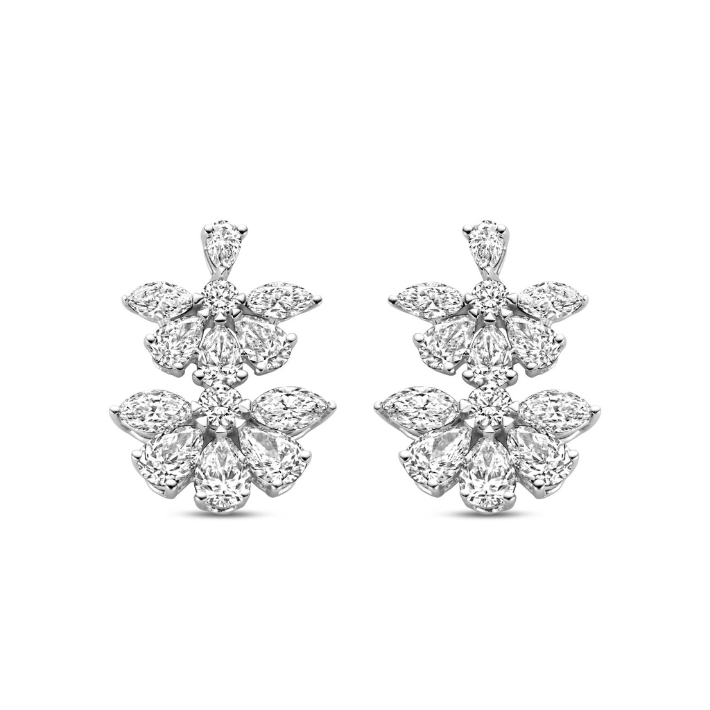 Whitegold earrings with diamonds