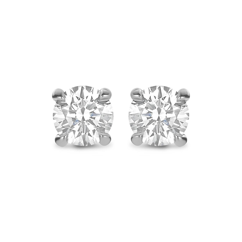 Whitegold studs with diamonds