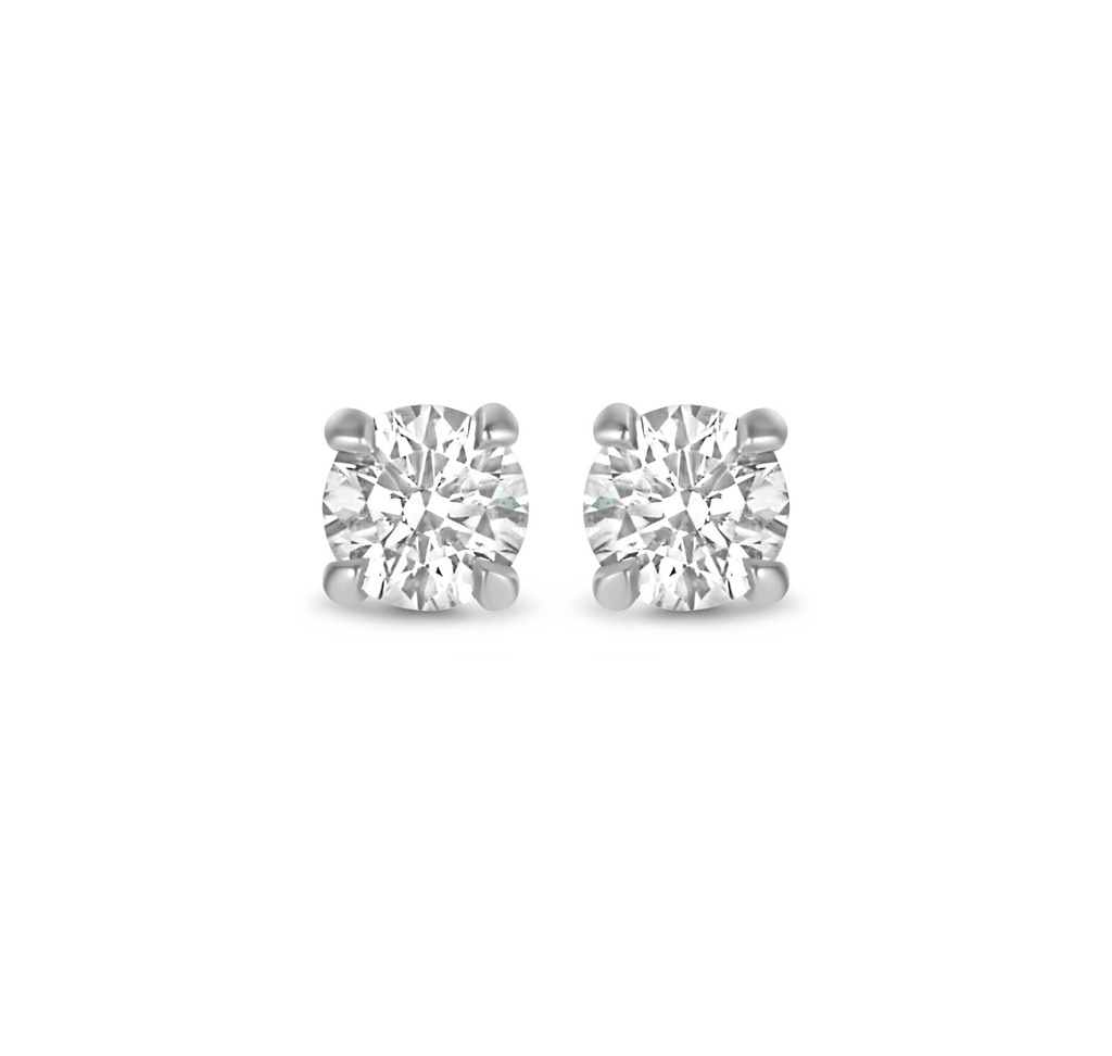 Whitegold studs with diamonds