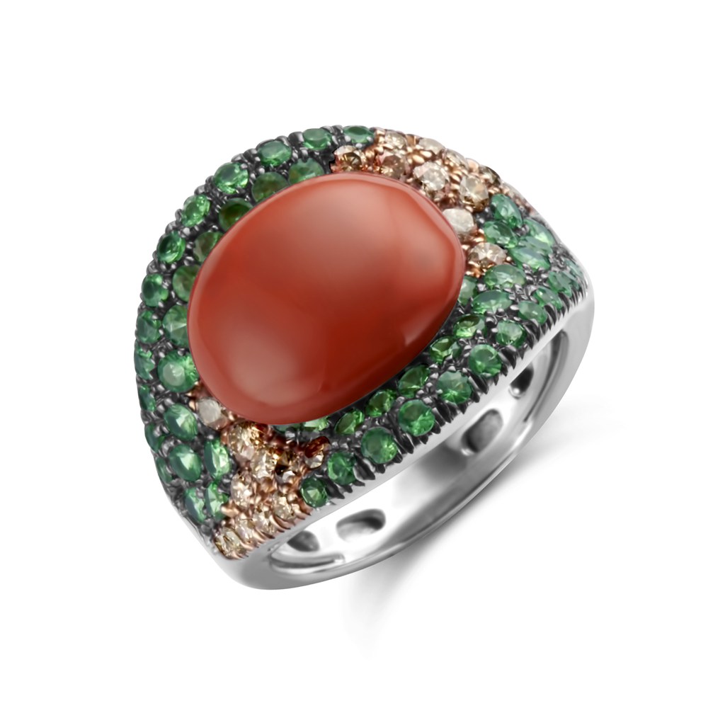 Ring with tsavorite, cognac diamonds and red coral