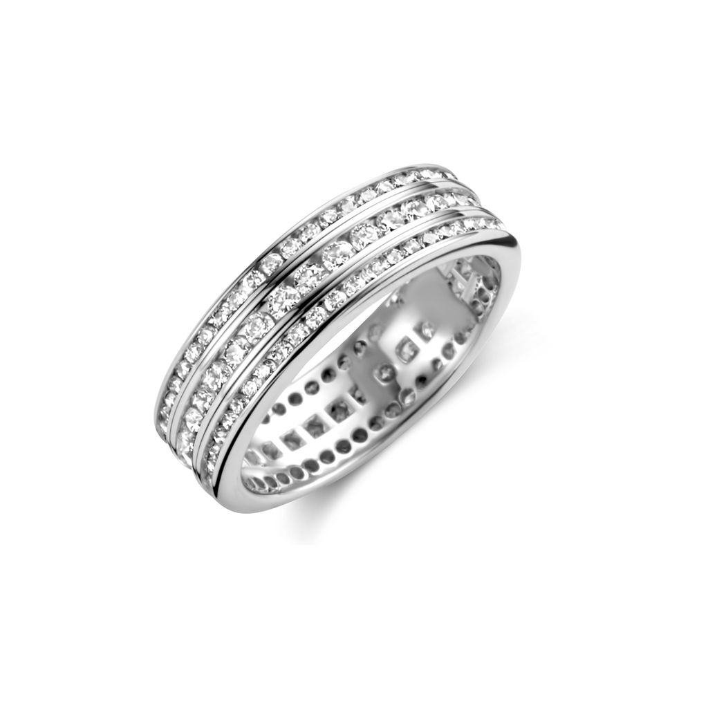 Wedding band with diamonds