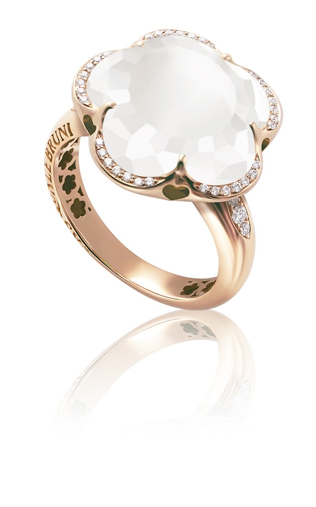 Bon Ton Ring in Pink Gold with Milky Quartz and Diamonds