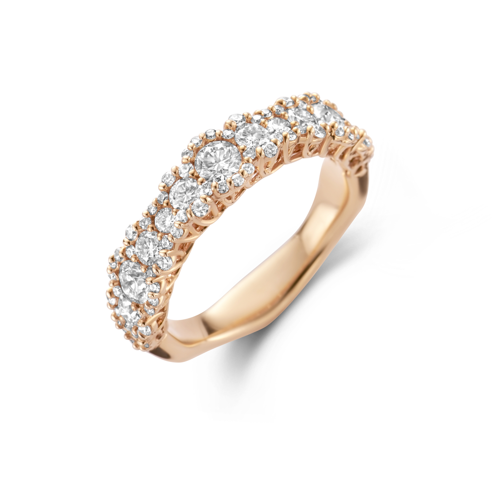 Ring with diamonds