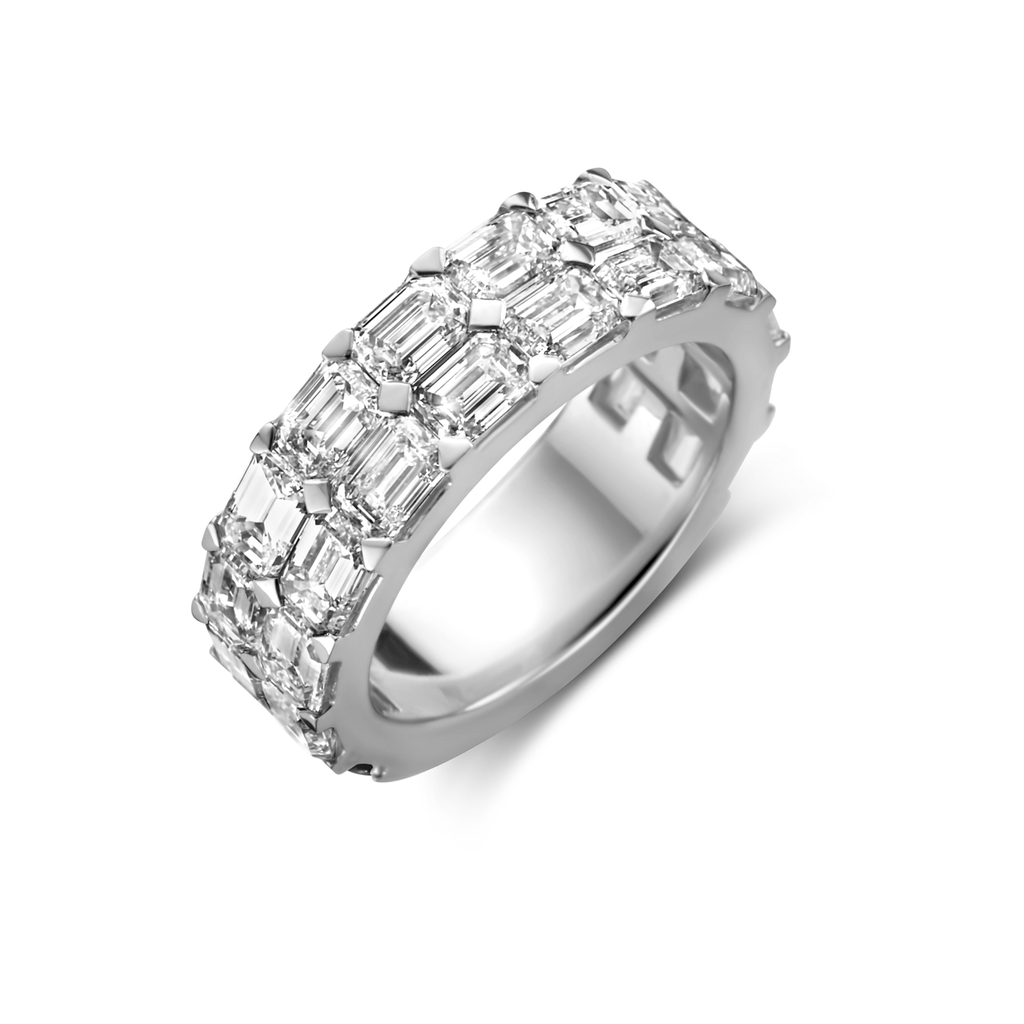 Ring with baguettes
