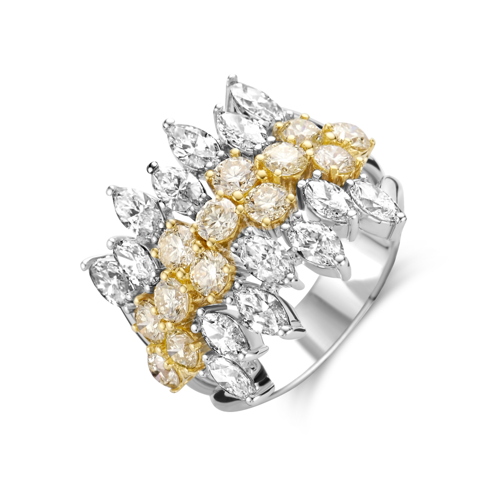 Ring with white and yellow diamonds