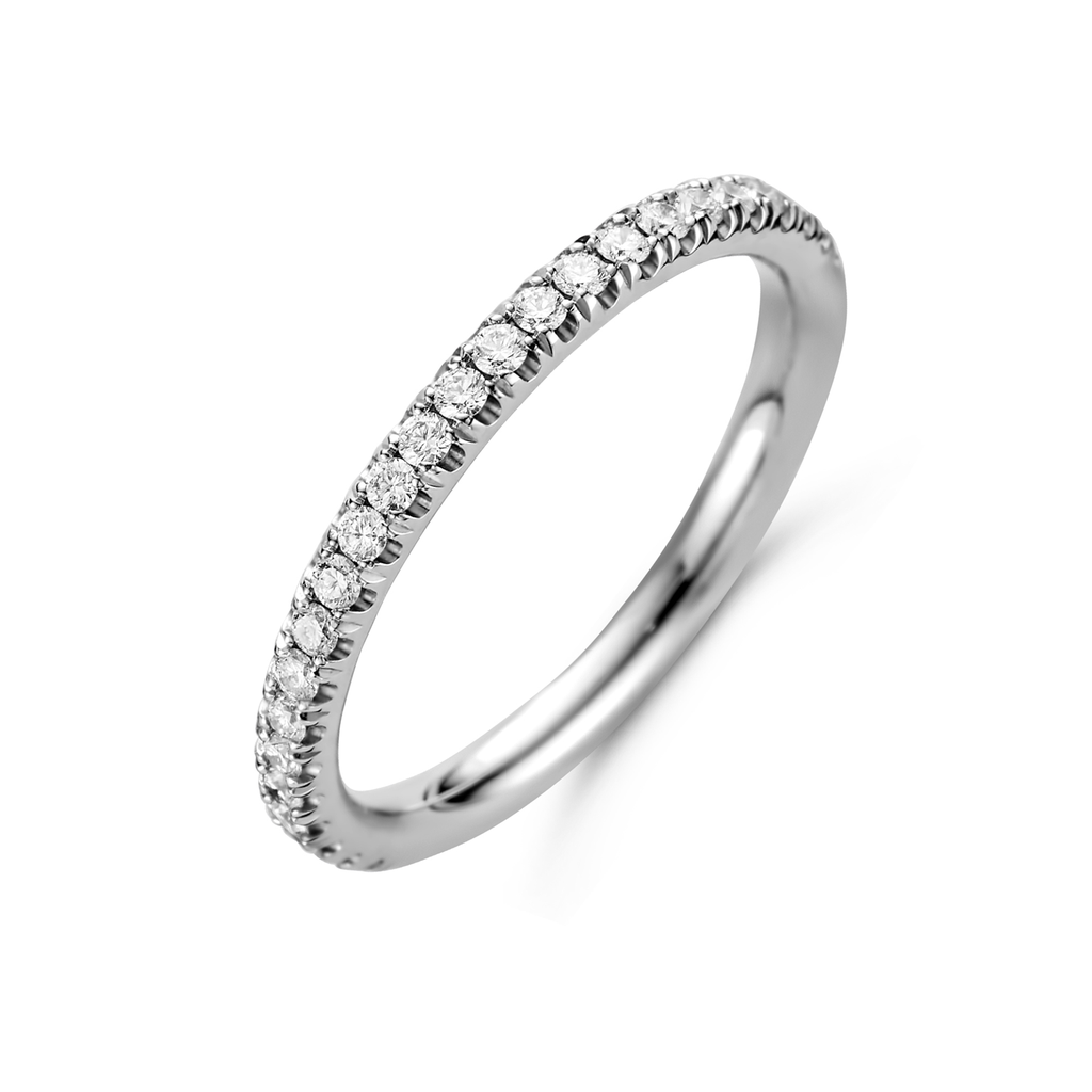 Wedding band with diamonds