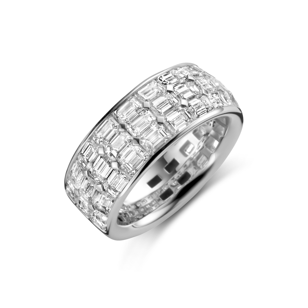 Ring White Gold set with Emerald cut Diamonds