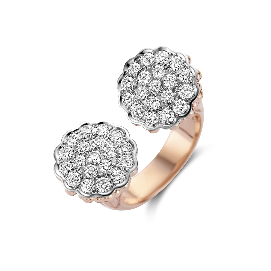 Ring with diamonds