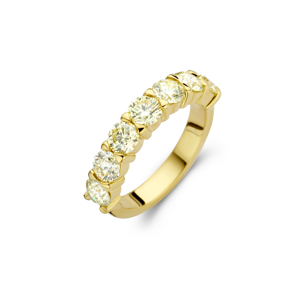 Wedding band with diamonds