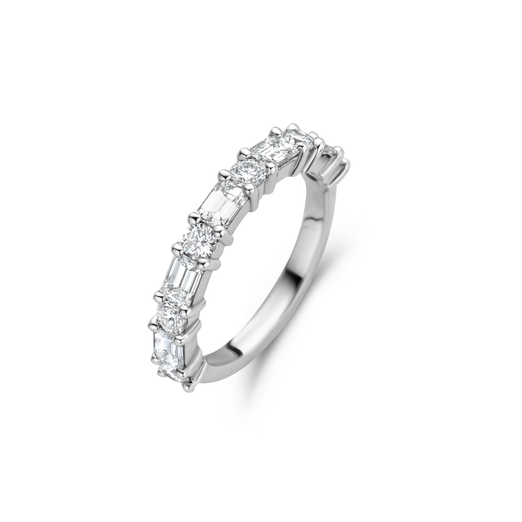 Wedding band with diamonds