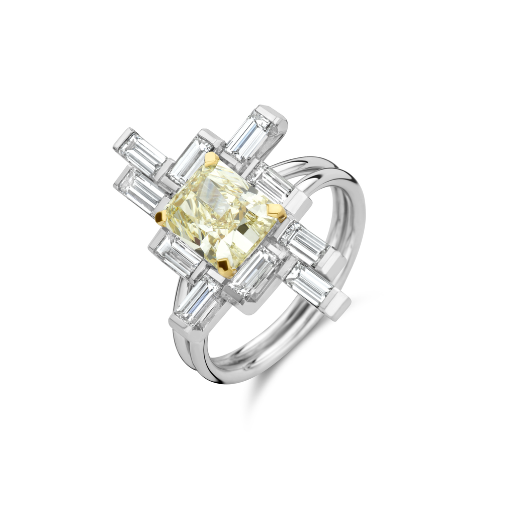 Whitegold ring with diamonds