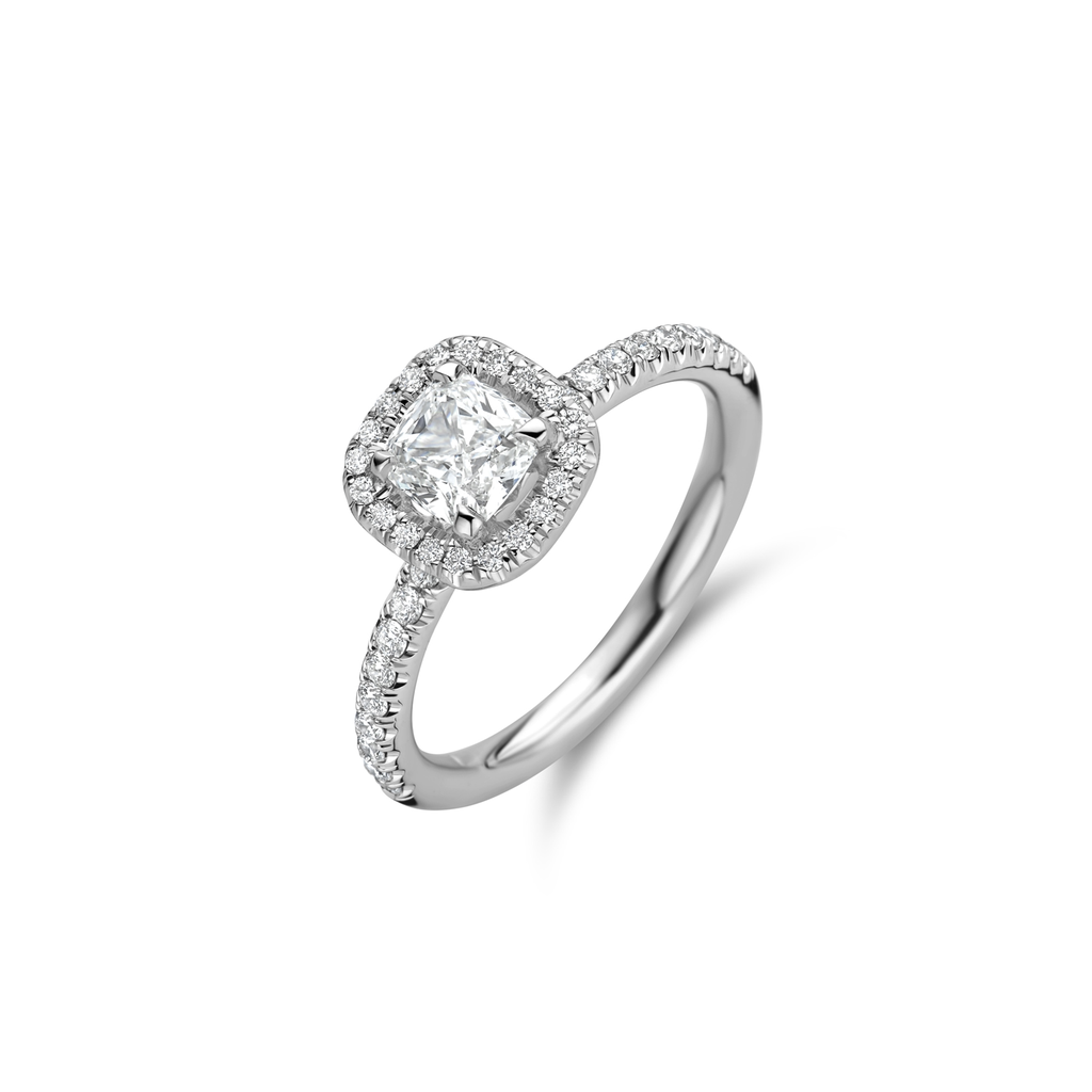 Whitegold solitaire with diamonds