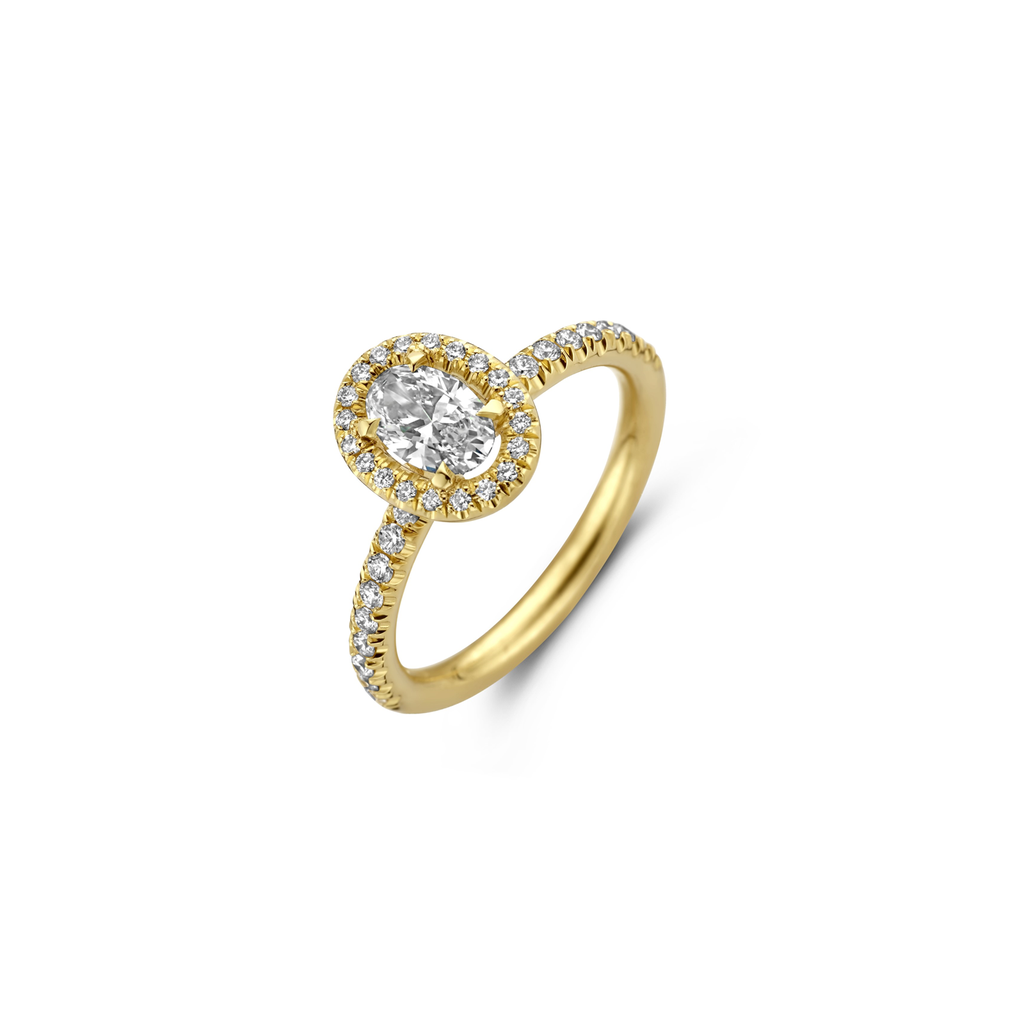 Yellow gold solitaire with diamonds
