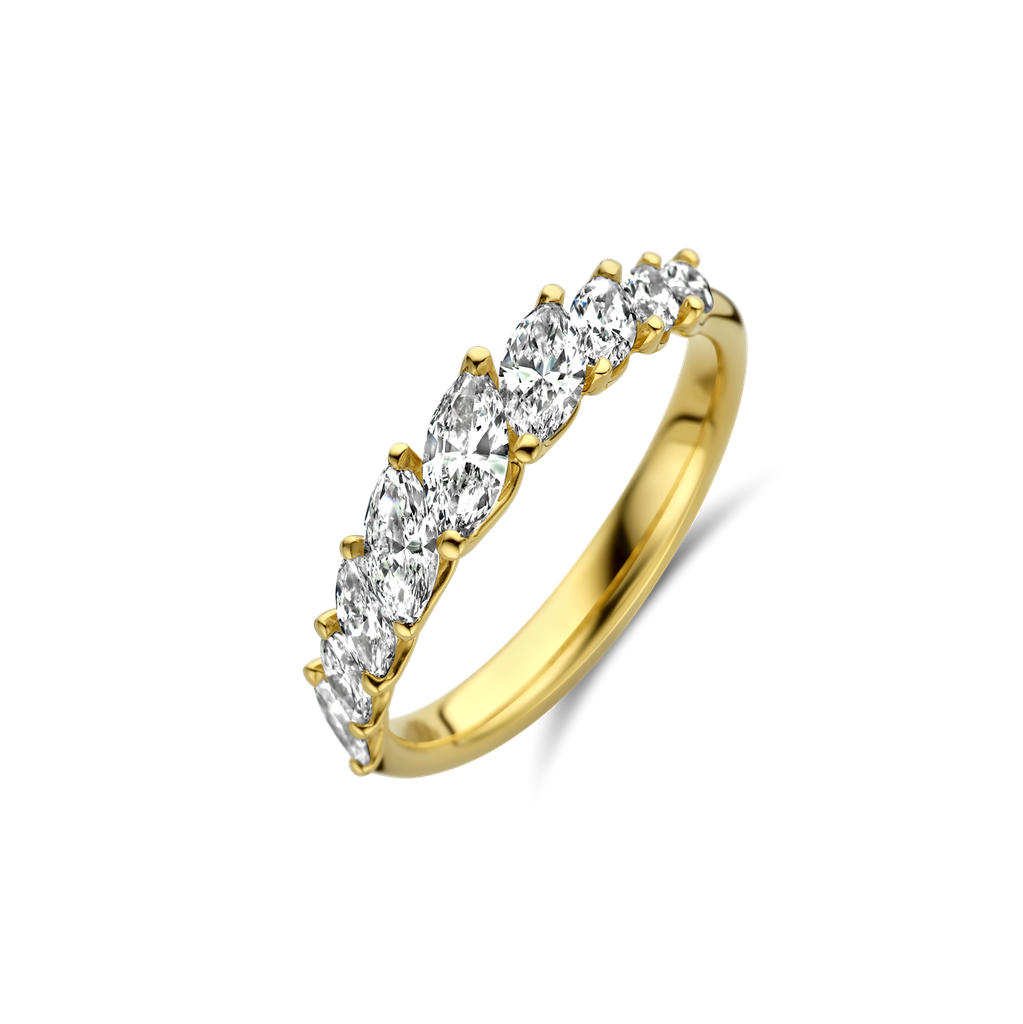 Infinito Ring in Yellow Gold with Marquise-Cut Diamonds