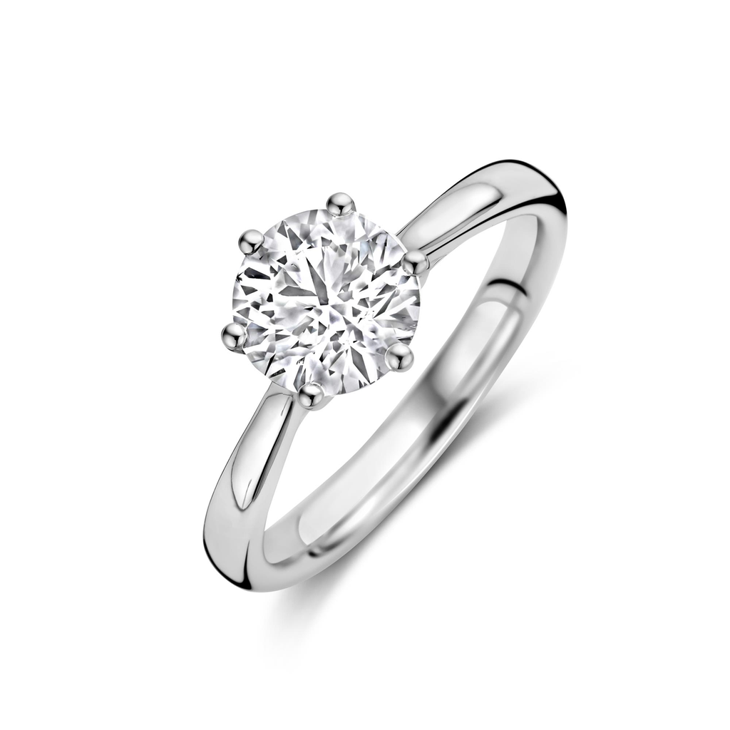 Whitegold solitaire with diamond