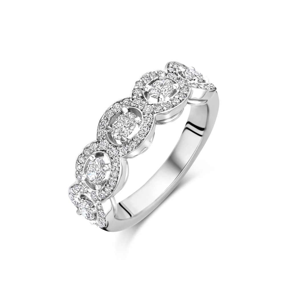Whitegold ring with diamonds