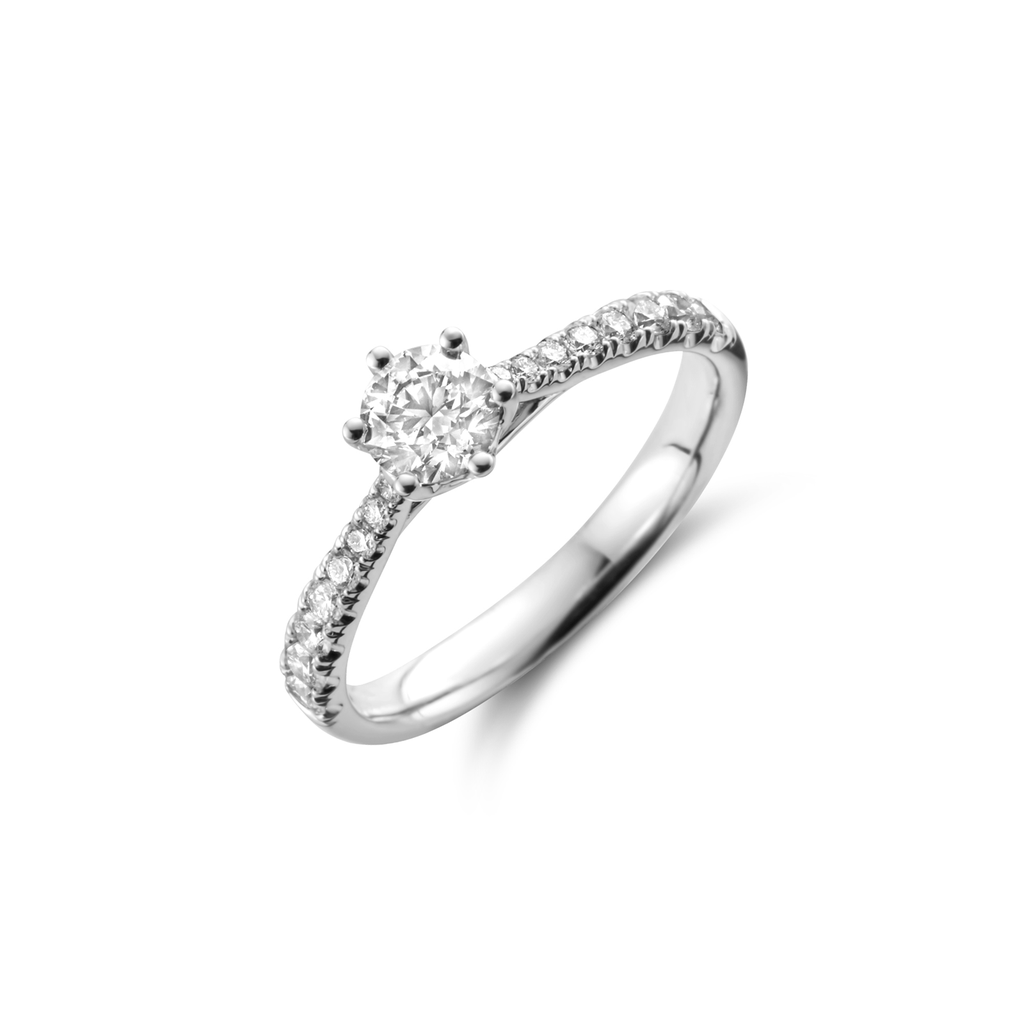 White Gold and White Diamond Ring