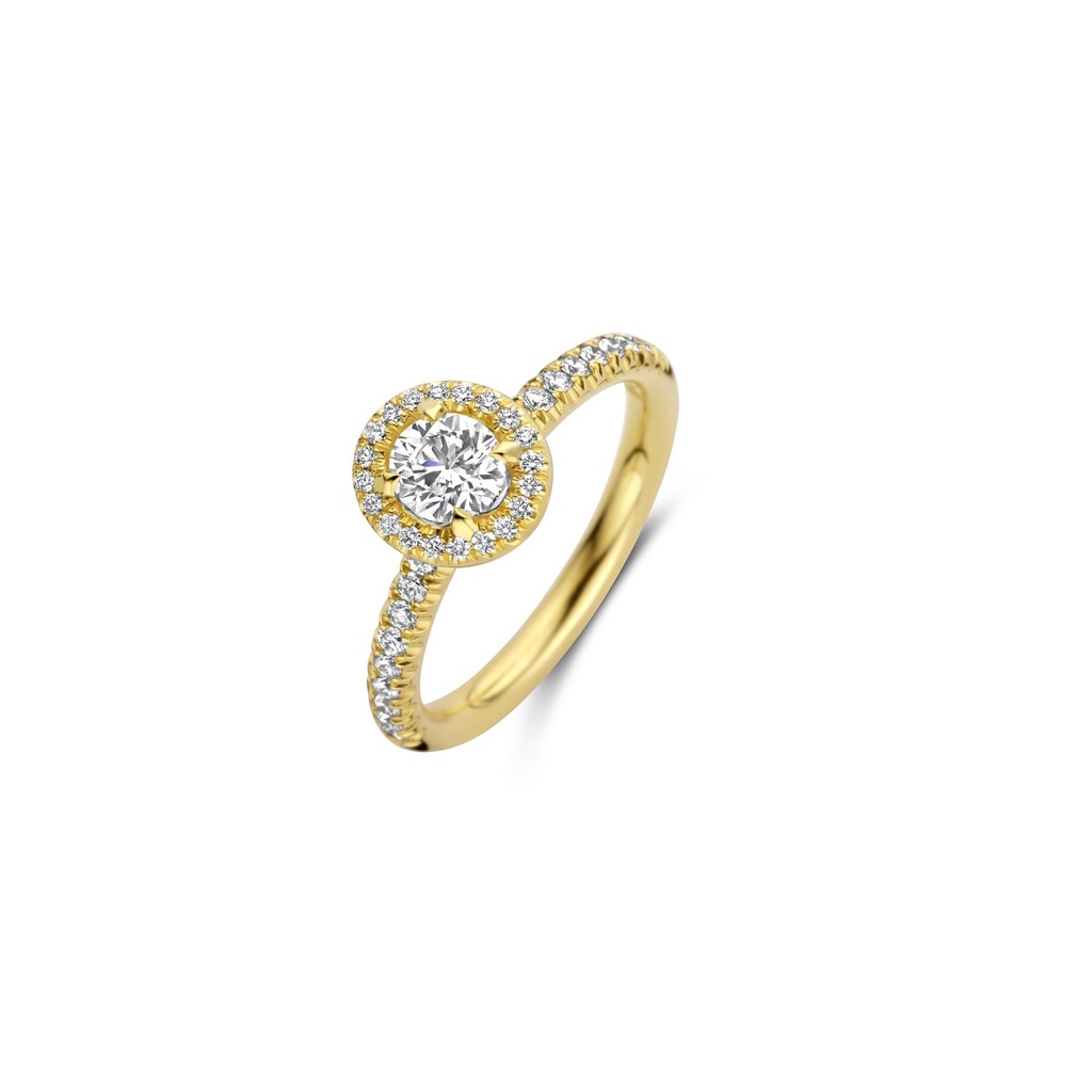 Yellow gold solitaire with diamonds