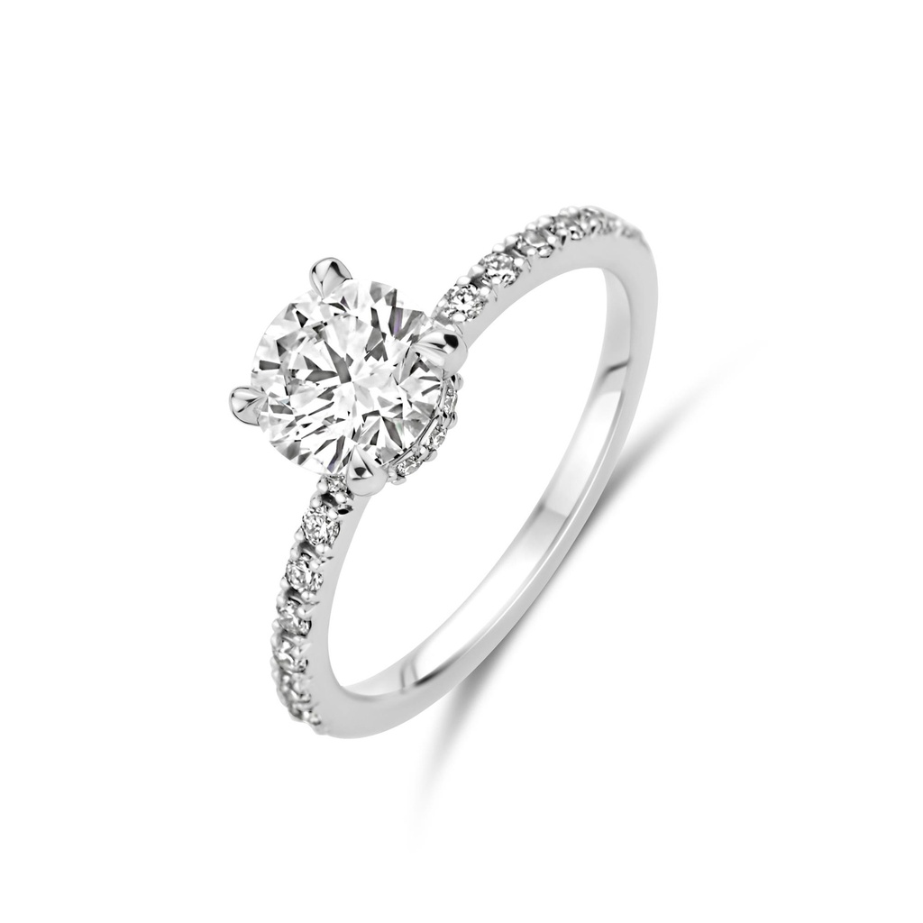 Whitegold solitaire with diamonds