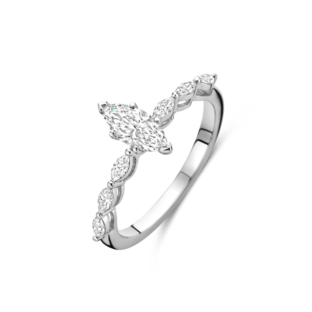 Whitegold solitaire ring with diamonds
