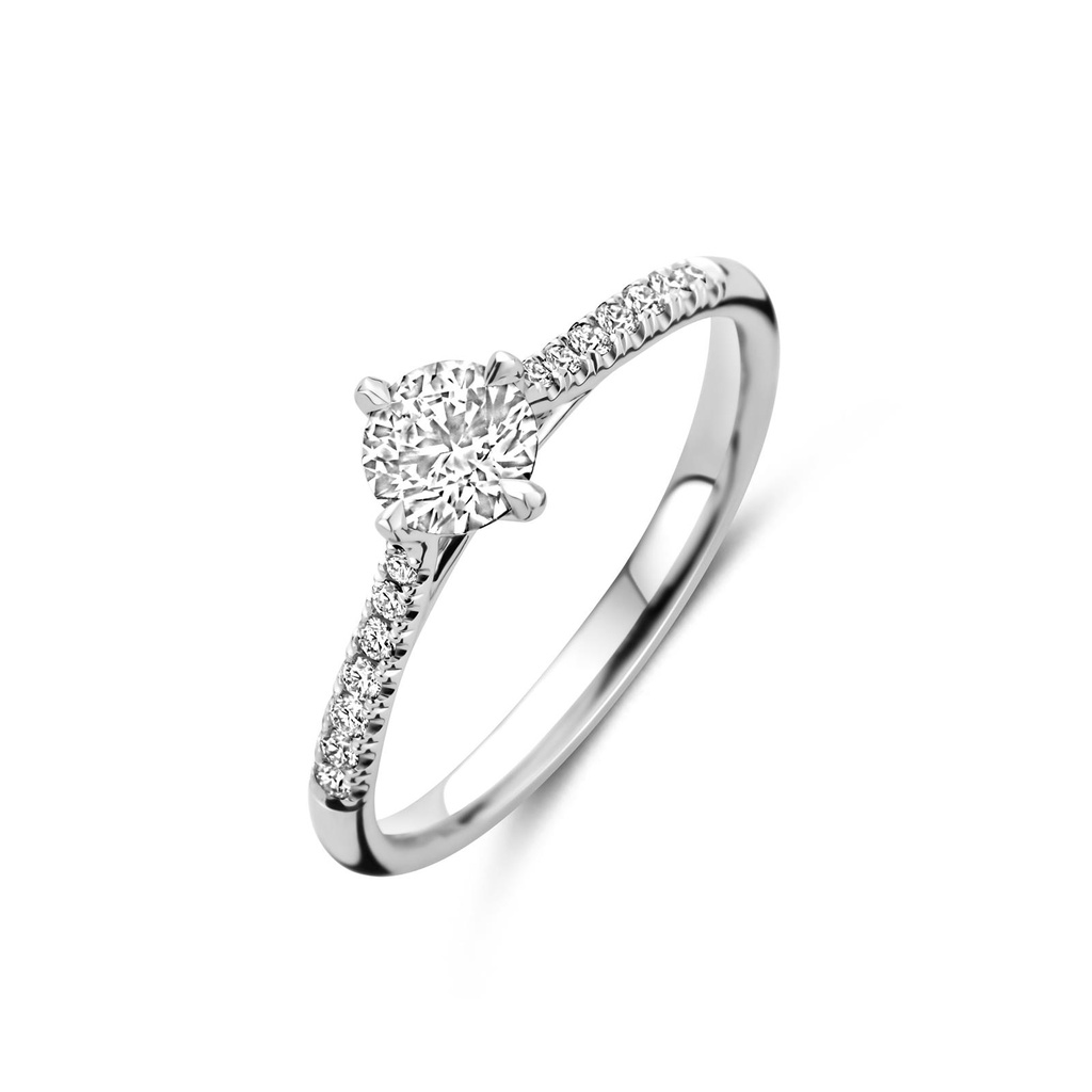 Whitegold solitaire ring with diamonds
