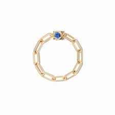 Le Cube chain ring in yellow gold with blue sapphire