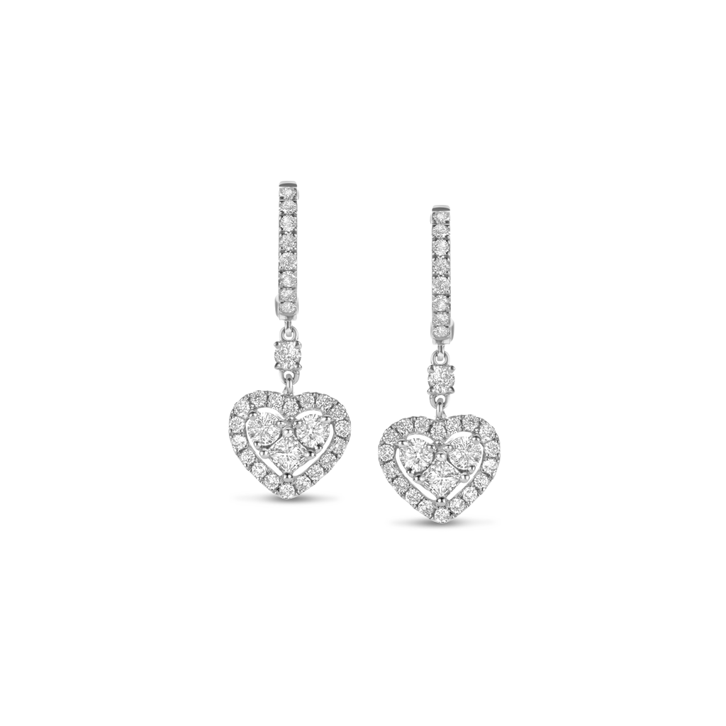 Earrings with diamonds