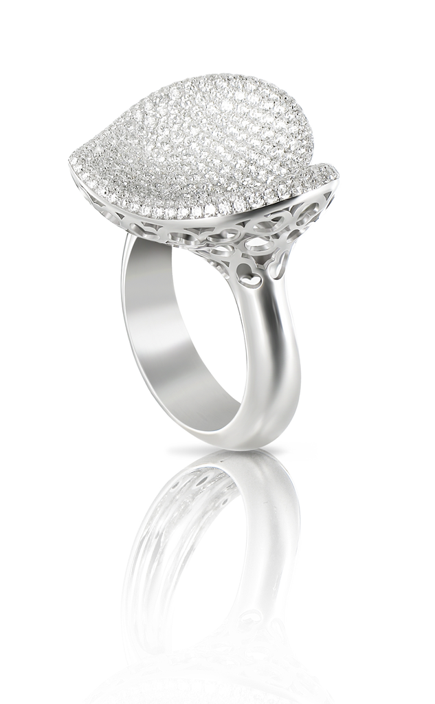 In Love/ Ring White Gold with Diamonds